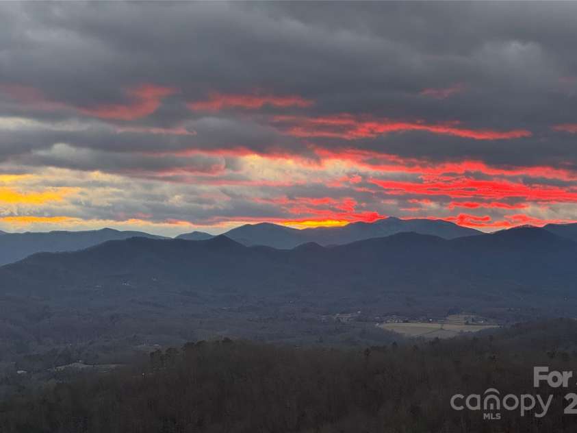 727 Chinquapin Mountain Road, Franklin, NC 28734.  MLS# CAR4242916, YatesRealty ID 5638. 