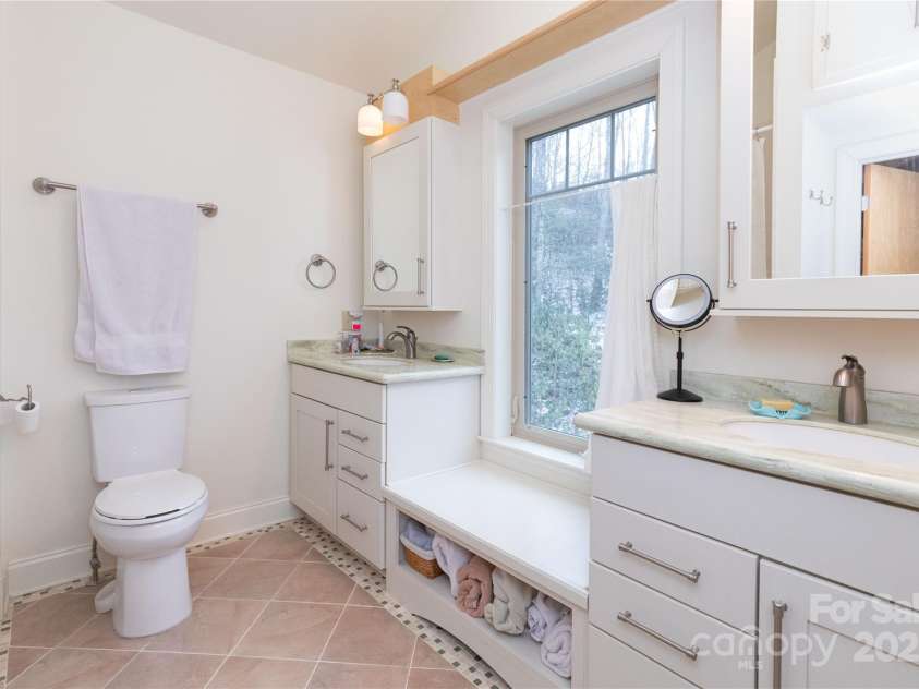 20 Lila Lane, Clyde, NC 28721.  MLS# CAR4231979, YatesRealty ID 5639. Upstairs Bathroom