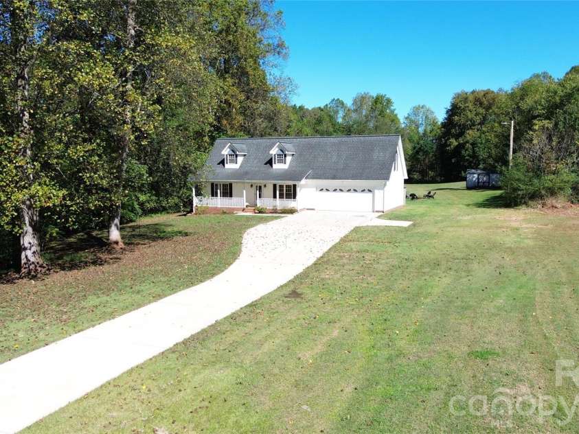 1612 Flag Lane, Vale, NC 28168.  MLS# CAR4434027, YatesRealty ID 56399. 