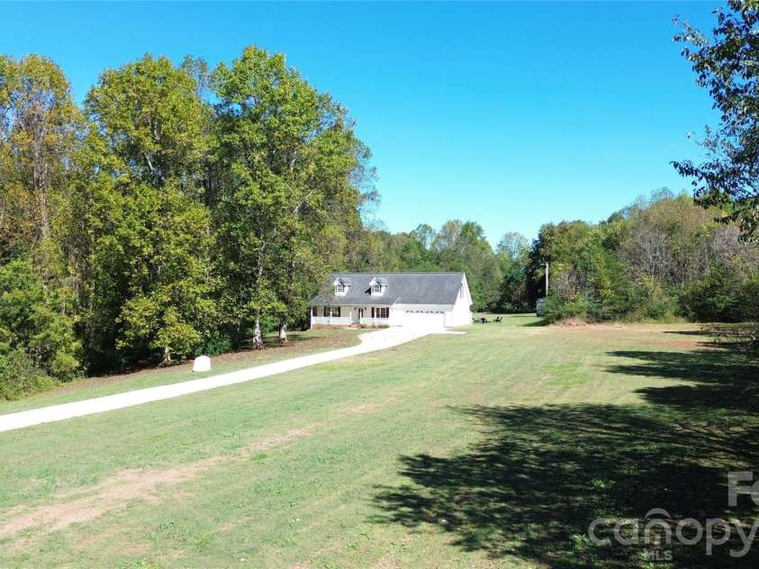 1612 Flag Lane, Vale, NC 28168.  MLS# CAR4434027, YatesRealty ID 56399. 