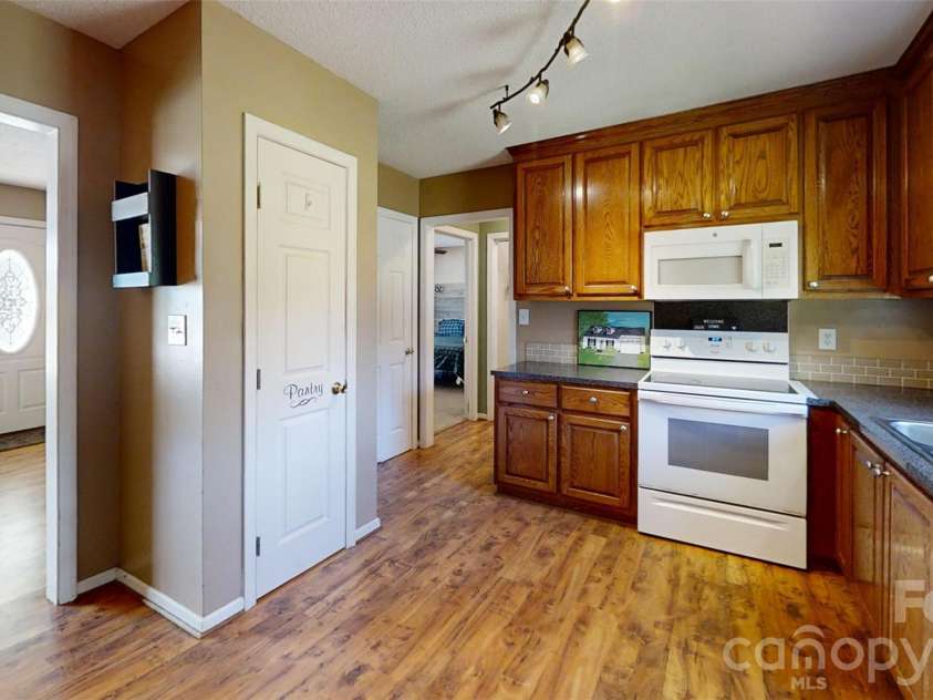1612 Flag Lane, Vale, NC 28168.  MLS# CAR4434027, YatesRealty ID 56399. 