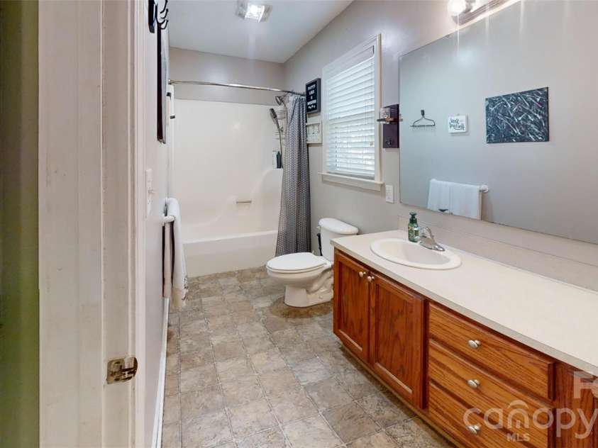 1612 Flag Lane, Vale, NC 28168.  MLS# CAR4434027, YatesRealty ID 56399. 