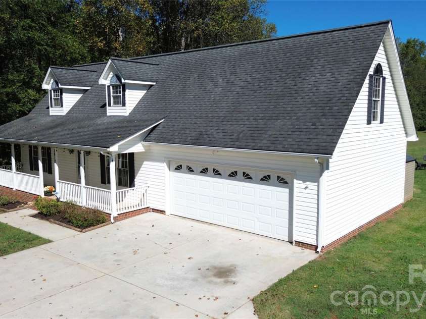 1612 Flag Lane, Vale, NC 28168.  MLS# CAR4434027, YatesRealty ID 56399. 