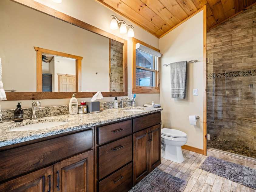 147 Night Sky Drive, Nebo, NC 28761.  MLS# CAR4215782, YatesRealty ID 564. 