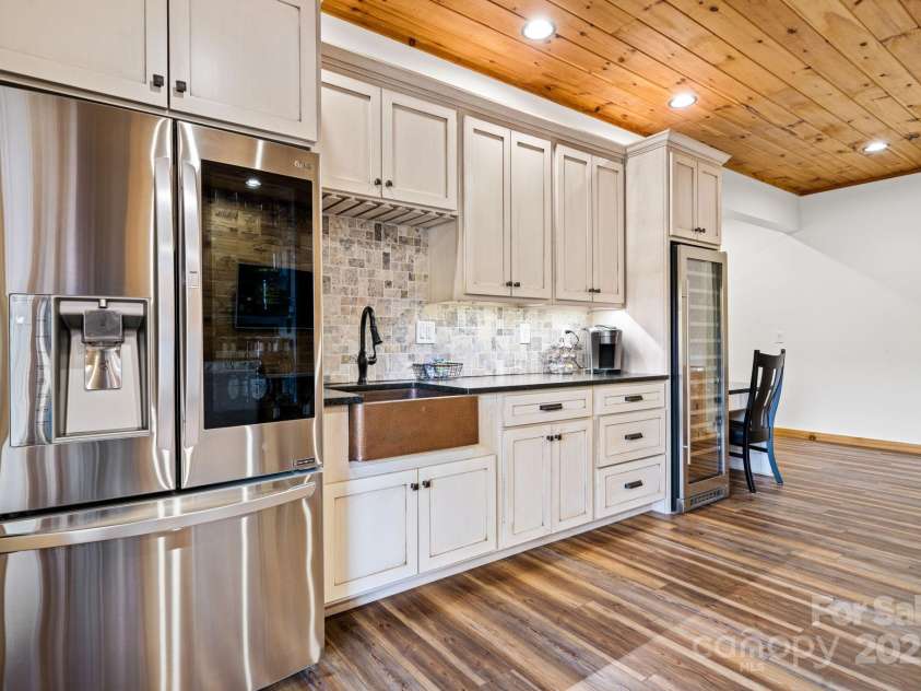 147 Night Sky Drive, Nebo, NC 28761.  MLS# CAR4215782, YatesRealty ID 564. 