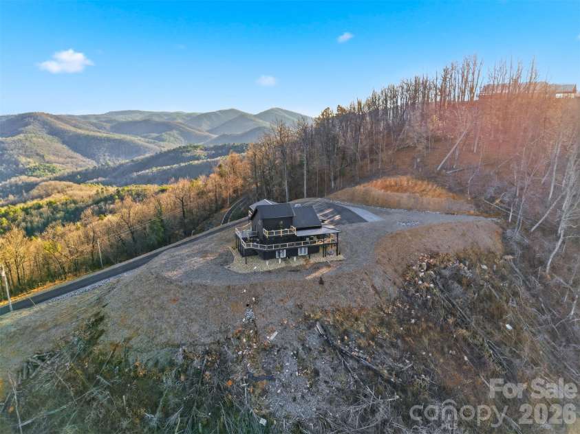 6500 Burkemont Road, Morganton, NC 28655.  MLS# CAR4336098, YatesRealty ID 5640. 