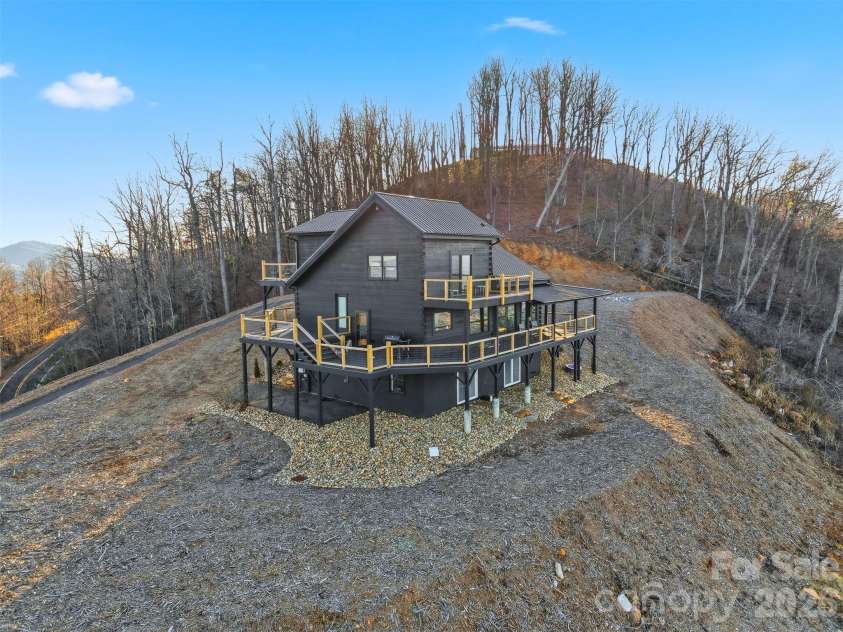 6500 Burkemont Road, Morganton, NC 28655.  MLS# CAR4336098, YatesRealty ID 5640. 