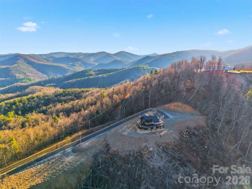 6500 Burkemont Road, Morganton, NC 28655.  MLS# CAR4336098, YatesRealty ID 5640. 