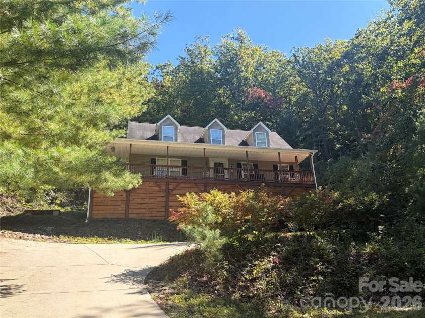 190 Harrison Hill Road, Swannanoa, NC 28778.  MLS# CAR4434173, YatesRealty ID 56401. 