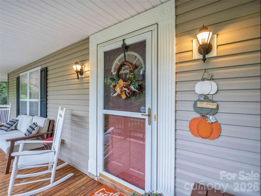 190 Harrison Hill Road, Swannanoa, NC 28778.  MLS# CAR4434173, YatesRealty ID 56401. 