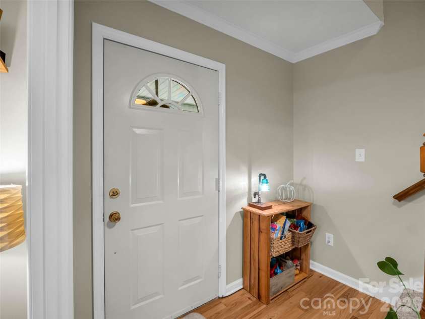 190 Harrison Hill Road, Swannanoa, NC 28778.  MLS# CAR4434173, YatesRealty ID 56401. 