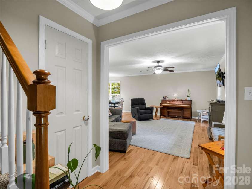 190 Harrison Hill Road, Swannanoa, NC 28778.  MLS# CAR4434173, YatesRealty ID 56401. 
