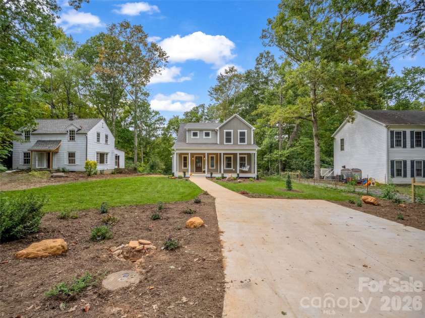 61 Laurel Lane, Black Mountain, NC 28711.  MLS# CAR4431018, YatesRealty ID 56403. 