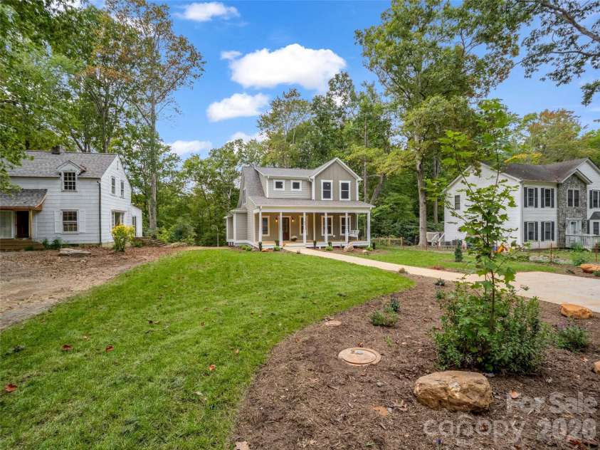 61 Laurel Lane, Black Mountain, NC 28711.  MLS# CAR4431018, YatesRealty ID 56403. 