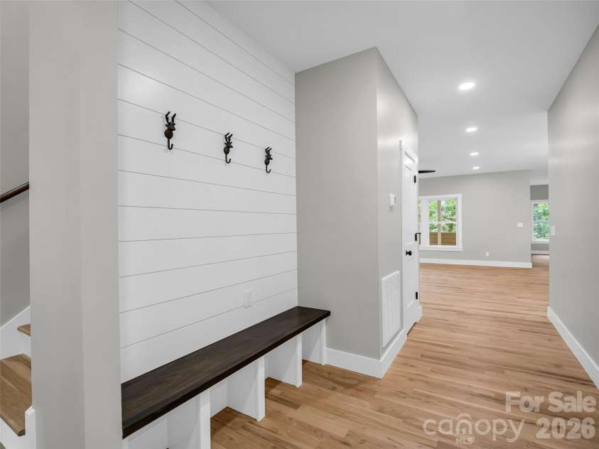 61 Laurel Lane, Black Mountain, NC 28711.  MLS# CAR4431018, YatesRealty ID 56403. 