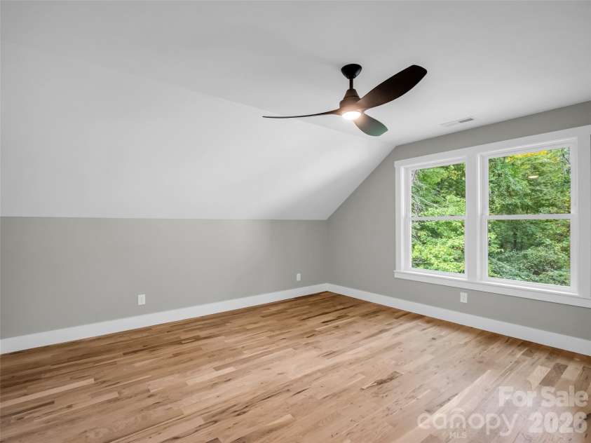 61 Laurel Lane, Black Mountain, NC 28711.  MLS# CAR4431018, YatesRealty ID 56403. 