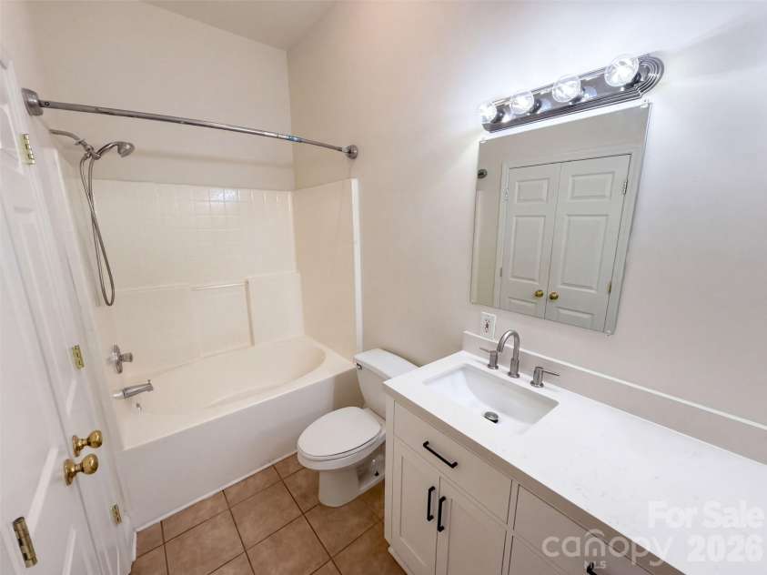 774 Davidson Street, Charlotte, NC 28202.  MLS# CAR4434310, YatesRealty ID 56404. 