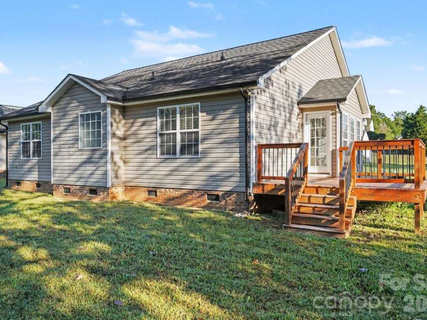 5220 Hildreth Court, Concord, NC 28025.  MLS# CAR4433087, YatesRealty ID 56407. 