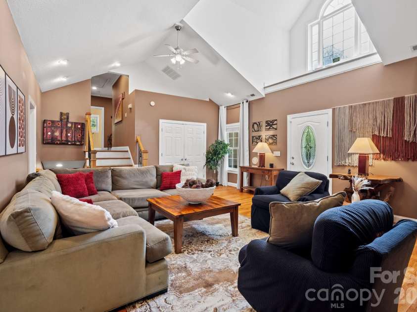 15 Hope Road, Weaverville, NC 28787.  MLS# CAR4430000, YatesRealty ID 56408. 
