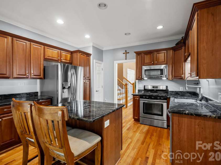 15 Hope Road, Weaverville, NC 28787.  MLS# CAR4430000, YatesRealty ID 56408. 