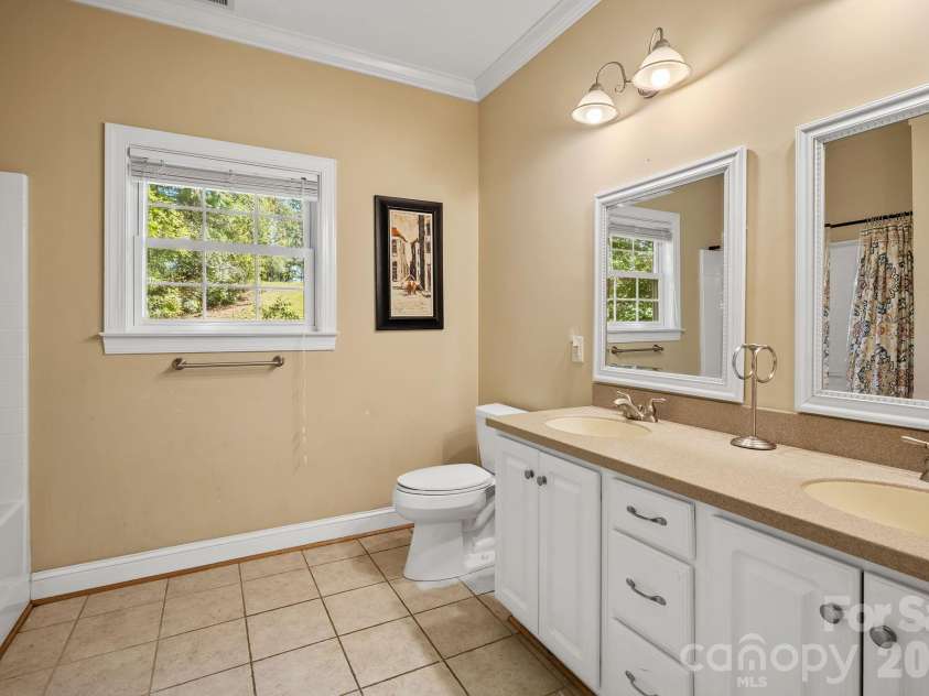15 Hope Road, Weaverville, NC 28787.  MLS# CAR4430000, YatesRealty ID 56408. 