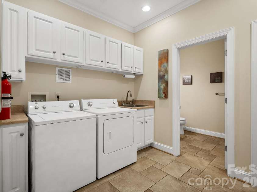 15 Hope Road, Weaverville, NC 28787.  MLS# CAR4430000, YatesRealty ID 56408. 