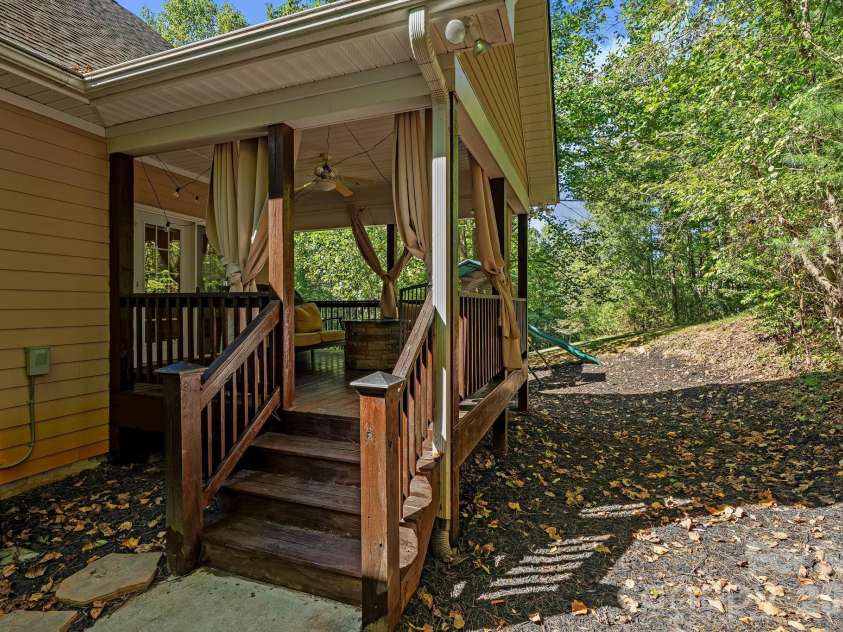 15 Hope Road, Weaverville, NC 28787.  MLS# CAR4430000, YatesRealty ID 56408. 