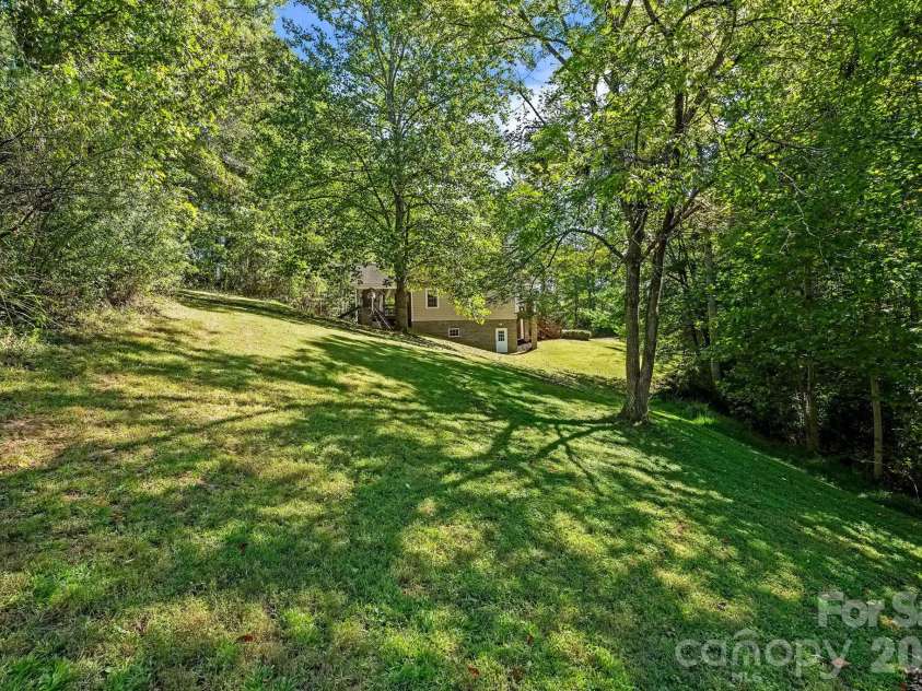 15 Hope Road, Weaverville, NC 28787.  MLS# CAR4430000, YatesRealty ID 56408. 