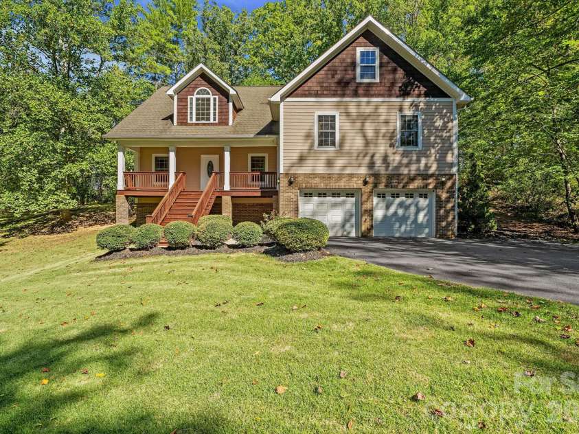 15 Hope Road, Weaverville, NC 28787.  MLS# CAR4430000, YatesRealty ID 56408. 