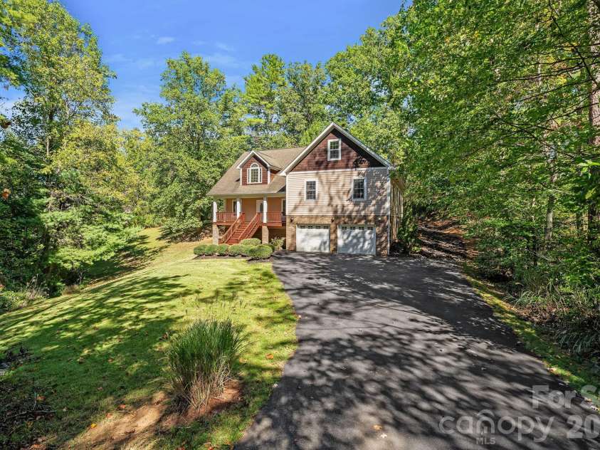 15 Hope Road, Weaverville, NC 28787.  MLS# CAR4430000, YatesRealty ID 56408. 