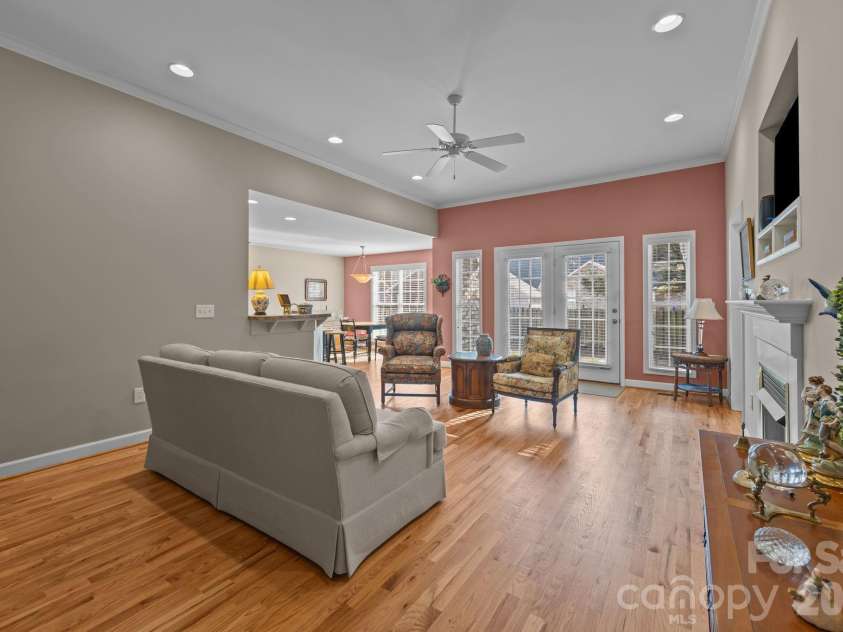 115 Birkdale Drive, Salisbury, NC 28144.  MLS# CAR4334479, YatesRealty ID 5641. 