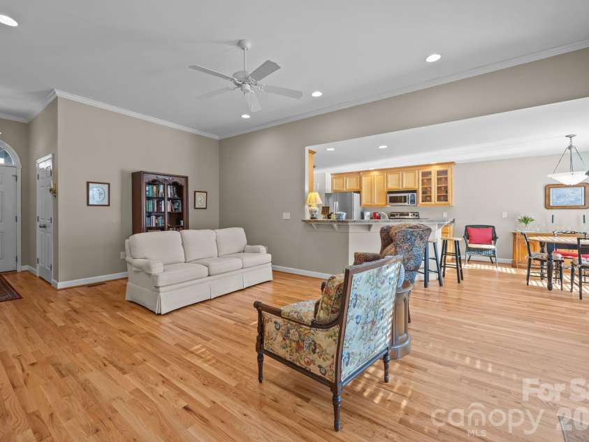 115 Birkdale Drive, Salisbury, NC 28144.  MLS# CAR4334479, YatesRealty ID 5641. 