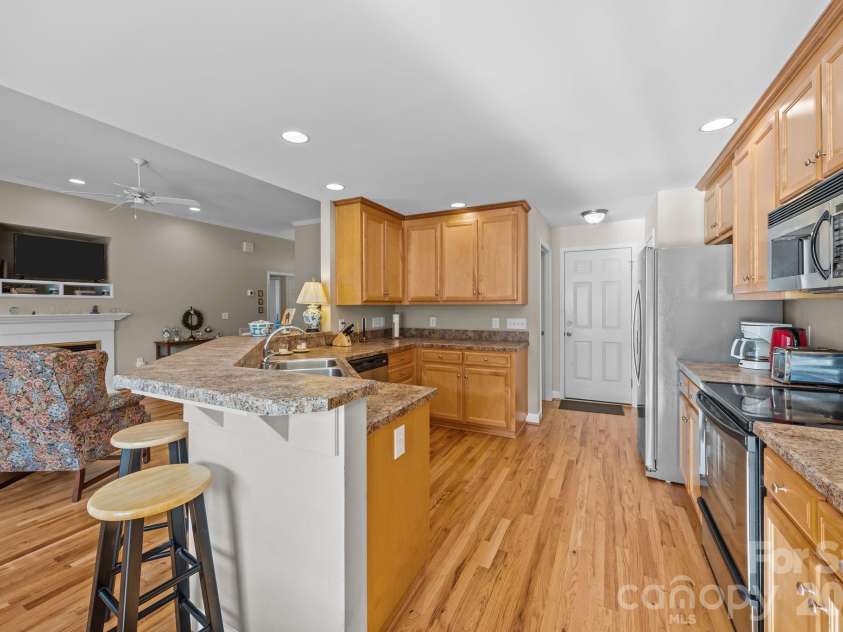 115 Birkdale Drive, Salisbury, NC 28144.  MLS# CAR4334479, YatesRealty ID 5641. 