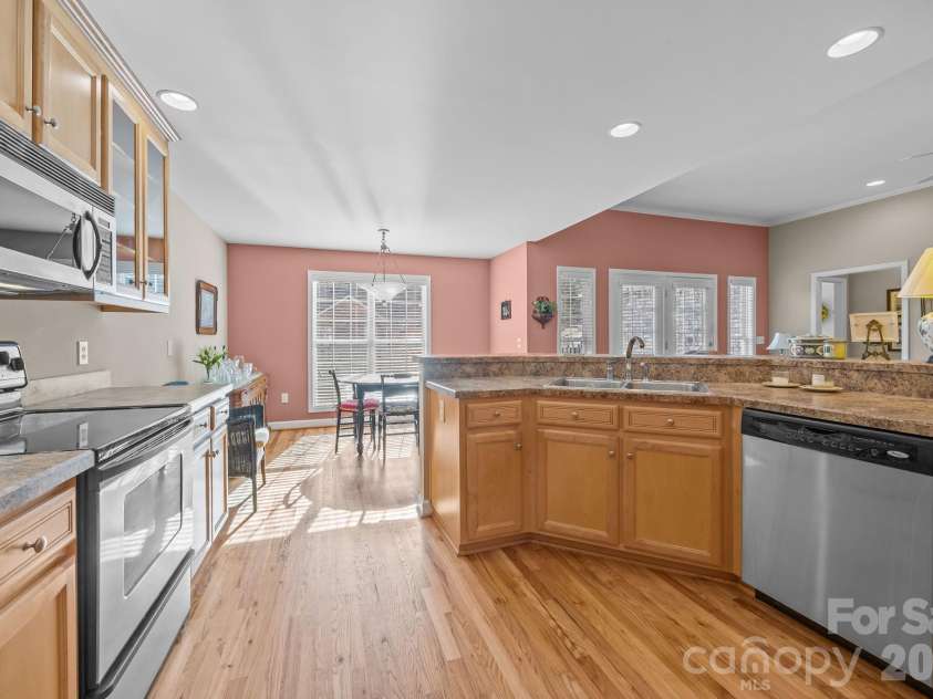 115 Birkdale Drive, Salisbury, NC 28144.  MLS# CAR4334479, YatesRealty ID 5641. 