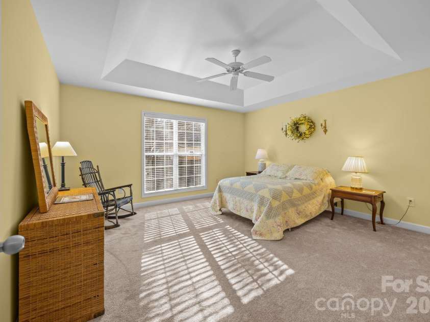 115 Birkdale Drive, Salisbury, NC 28144.  MLS# CAR4334479, YatesRealty ID 5641. 
