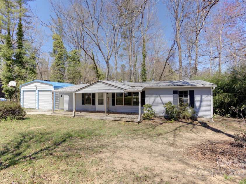 13 Woodscape Drive, Mills River, NC 29323.  MLS# CAR4239236, YatesRealty ID 5641. 