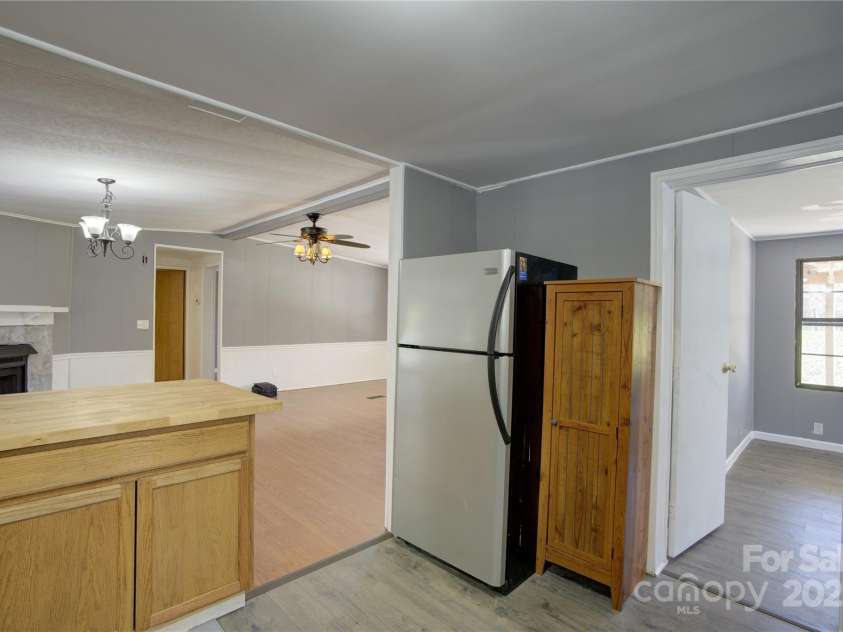 13 Woodscape Drive, Mills River, NC 29323.  MLS# CAR4239236, YatesRealty ID 5641. 
