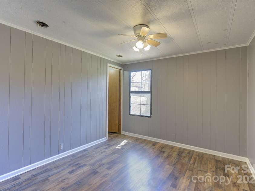 13 Woodscape Drive, Mills River, NC 29323.  MLS# CAR4239236, YatesRealty ID 5641. 
