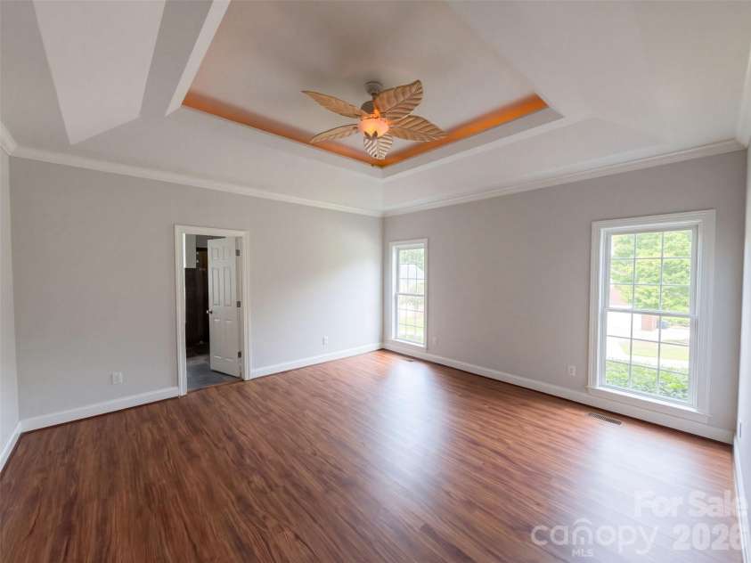 5102 Summerell Avenue, Gastonia, NC 28056.  MLS# CAR4434333, YatesRealty ID 56410. 