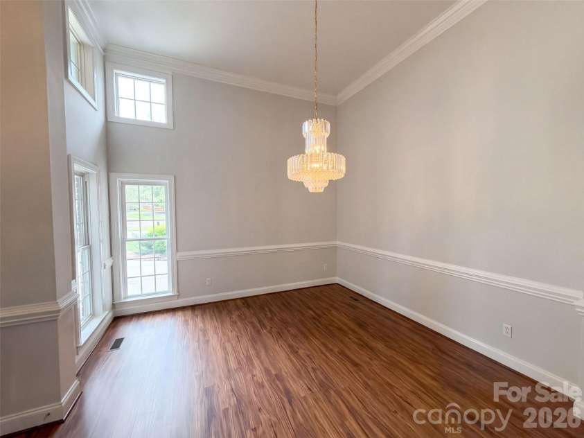 5102 Summerell Avenue, Gastonia, NC 28056.  MLS# CAR4434333, YatesRealty ID 56410. 