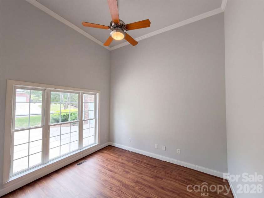 5102 Summerell Avenue, Gastonia, NC 28056.  MLS# CAR4434333, YatesRealty ID 56410. 