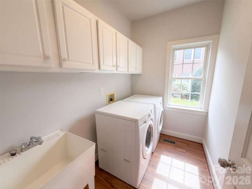 5102 Summerell Avenue, Gastonia, NC 28056.  MLS# CAR4434333, YatesRealty ID 56410. 