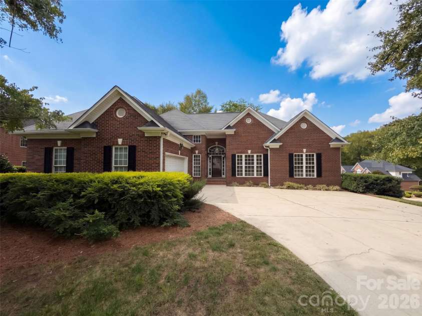 5102 Summerell Avenue, Gastonia, NC 28056.  MLS# CAR4434333, YatesRealty ID 56410. 