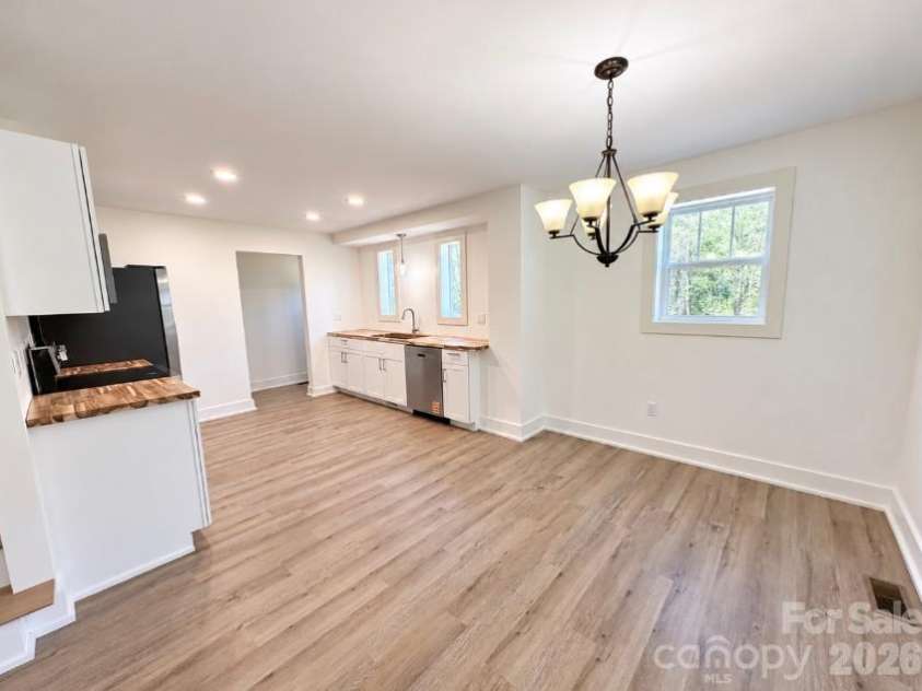 3786 US 70 Highway, Marion, NC 28752.  MLS# CAR4411713, YatesRealty ID 56412. 