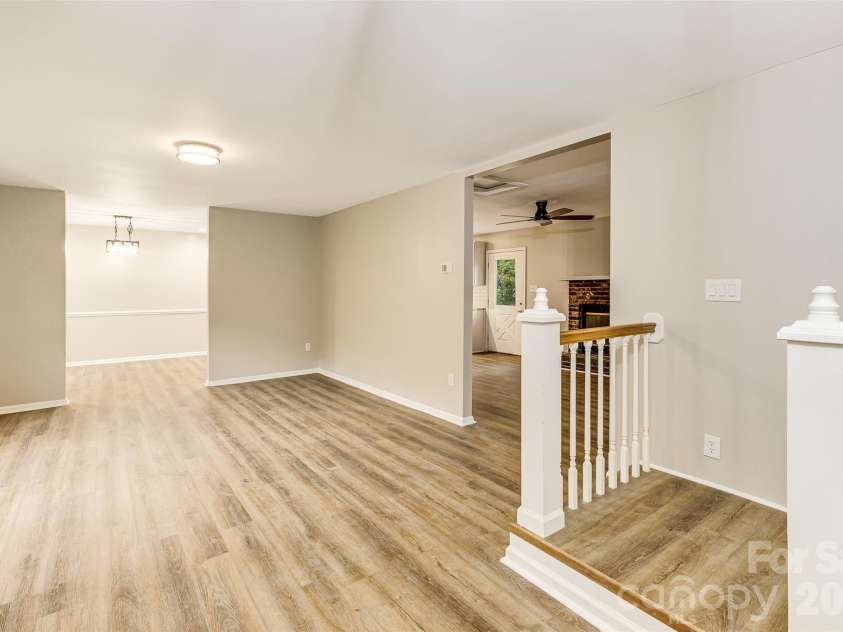 929 Leonard Street, Southport, NC 28461.  MLS# CAR4432785, YatesRealty ID 56415. 