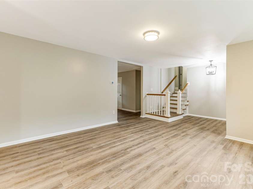 929 Leonard Street, Southport, NC 28461.  MLS# CAR4432785, YatesRealty ID 56415. 