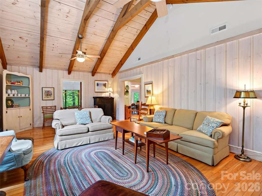 138 Gowan Point, Marion, NC 28752.  MLS# CAR4434012, YatesRealty ID 56416. 
