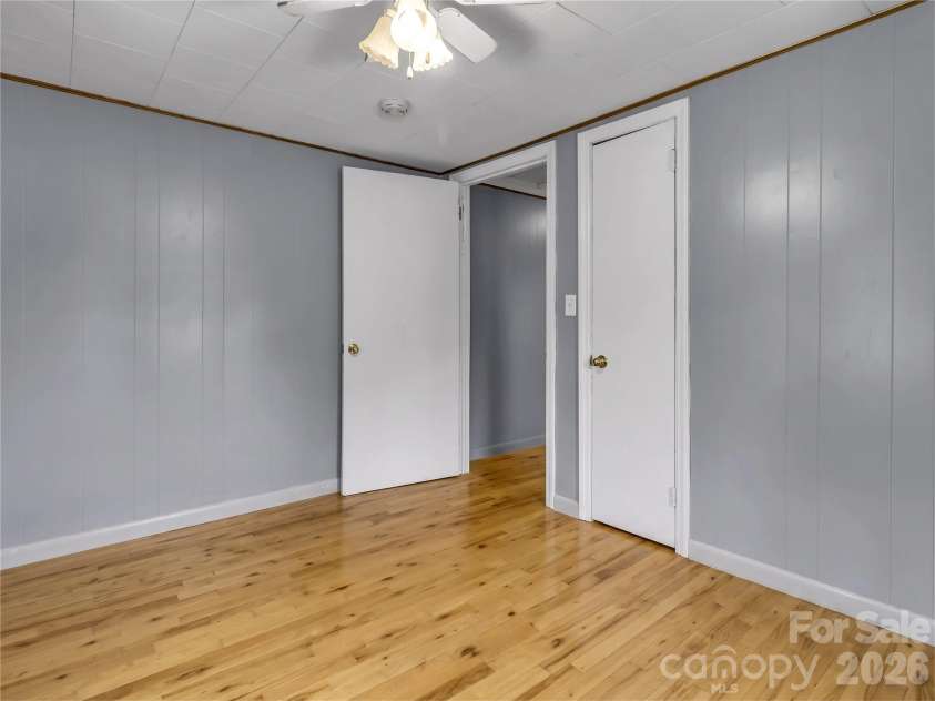 280 Mingus Street, Canton, NC 28716.  MLS# CAR4434335, YatesRealty ID 56417. 