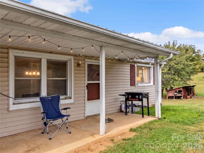 280 Mingus Street, Canton, NC 28716.  MLS# CAR4434335, YatesRealty ID 56417. 