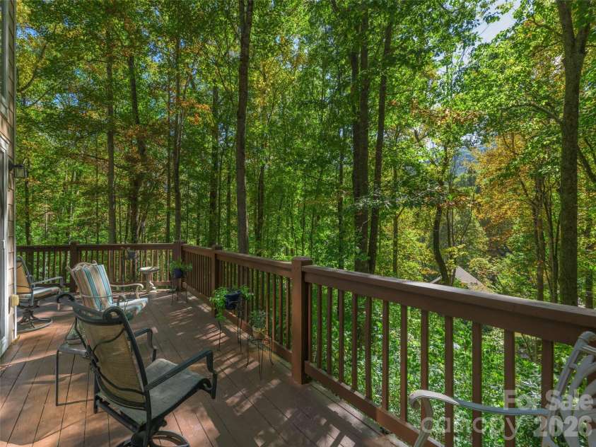 222 Serenity Drive, Waynesville, NC 28785.  MLS# CAR4433112, YatesRealty ID 56418. 
